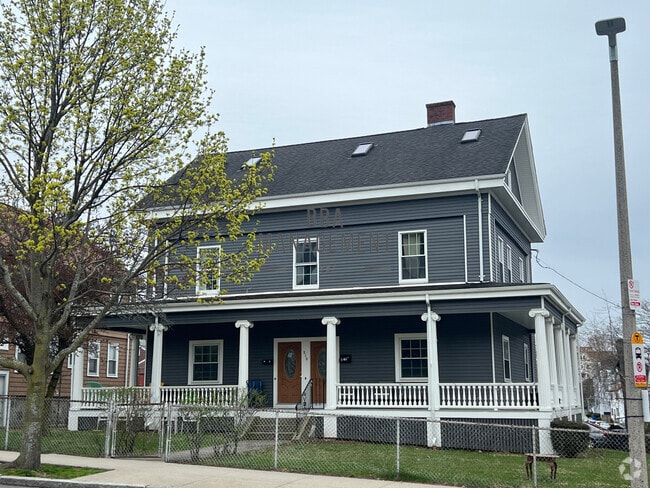 Building Photo - 212 Washington St