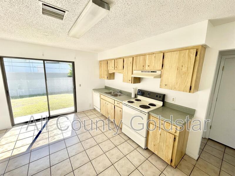 Foto principal - 1715 Florence Ave