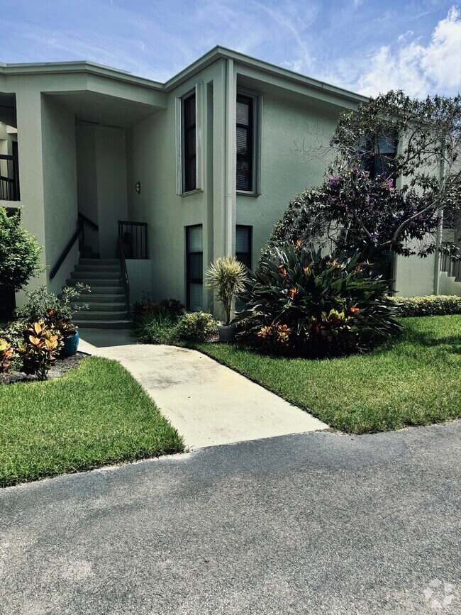 Building Photo - 6371 La Costa Dr