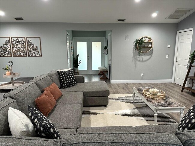 Foto del edificio - 1714 SE 2nd St