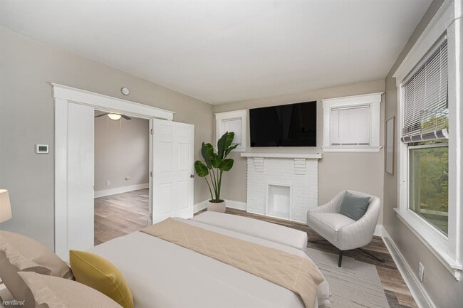 Building Photo - 2 br, 1 bath Duplex - 237 Highway Ave Unit 2