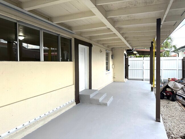 Foto del edificio - 4763 NW 3rd St