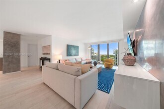 Building Photo - 1111 Crandon Blvd