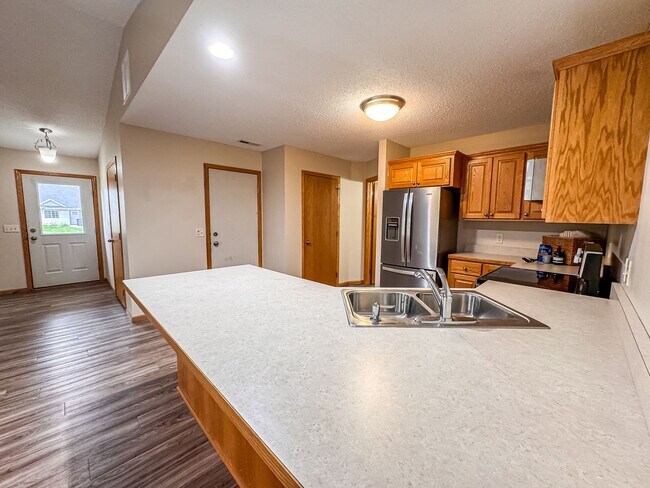 Foto del edificio - 2 Bedroom, 1 Bath Town Home