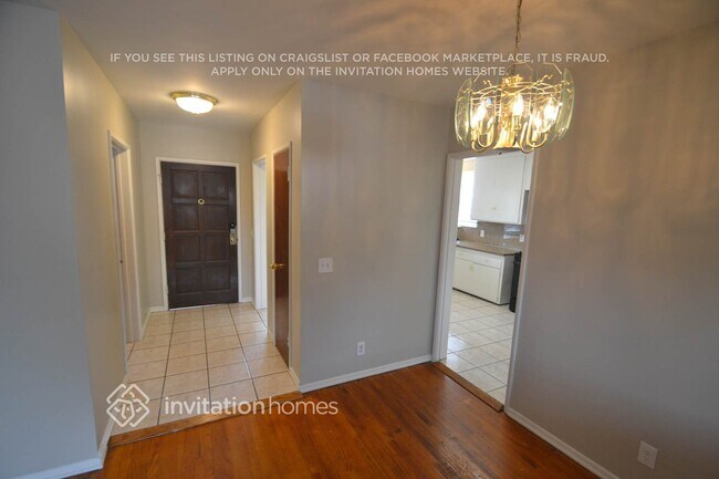 Foto del edificio - 2602 W 112th St