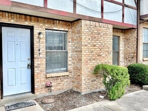 Building Photo - 1247 Dallas Dr