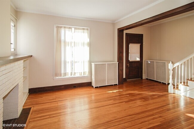 Foto del edificio - 622 N East Ave