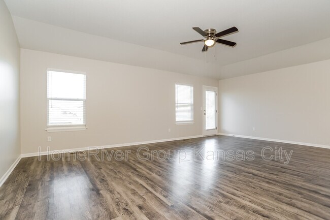 Foto del edificio - 738 S Cypress St