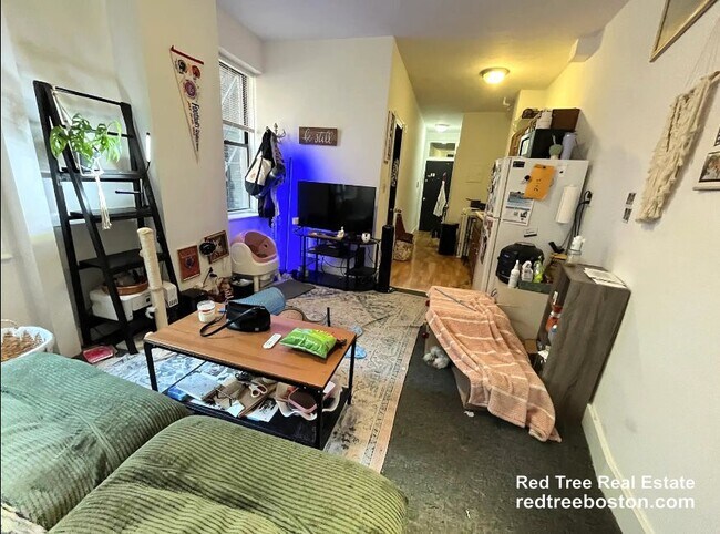 Foto del edificio - 44A Joy St. Unit 2