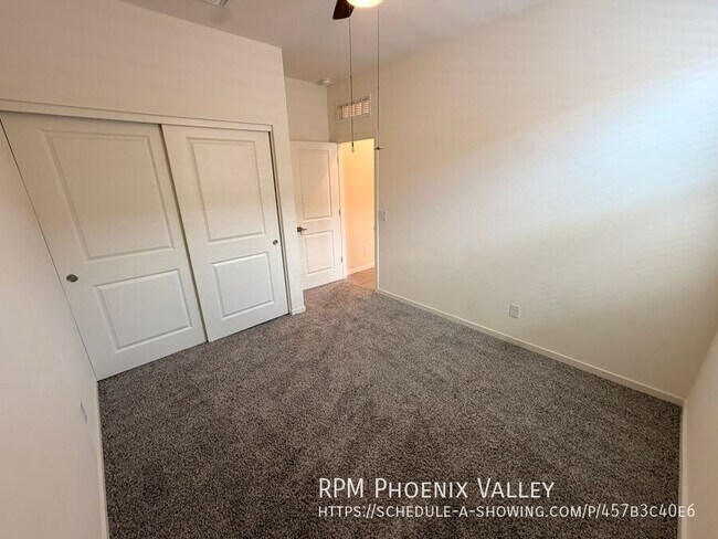 Foto del edificio - 12644 W Gardenia Ave