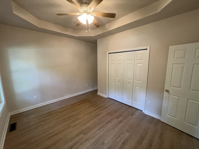 Building Photo - 9235 Fleetwood Trail