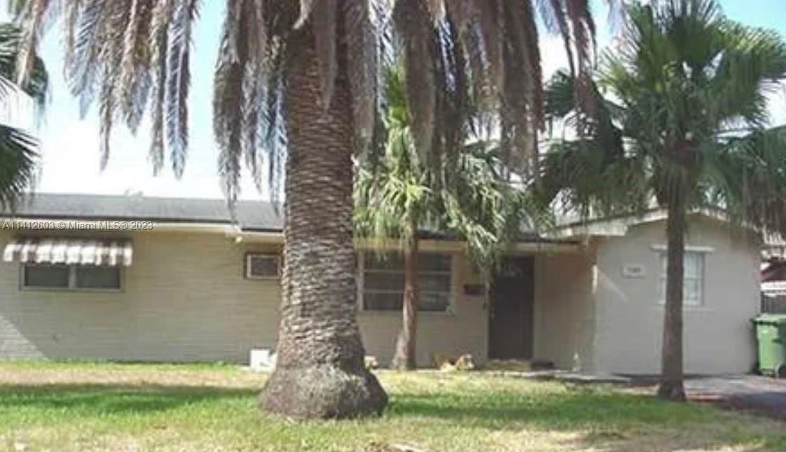 Foto principal - 7800 NW 15th St