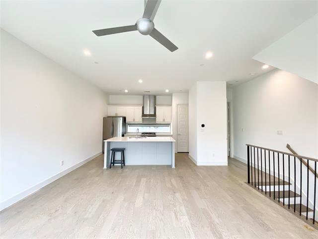 Foto del edificio - 6022 Lewis St