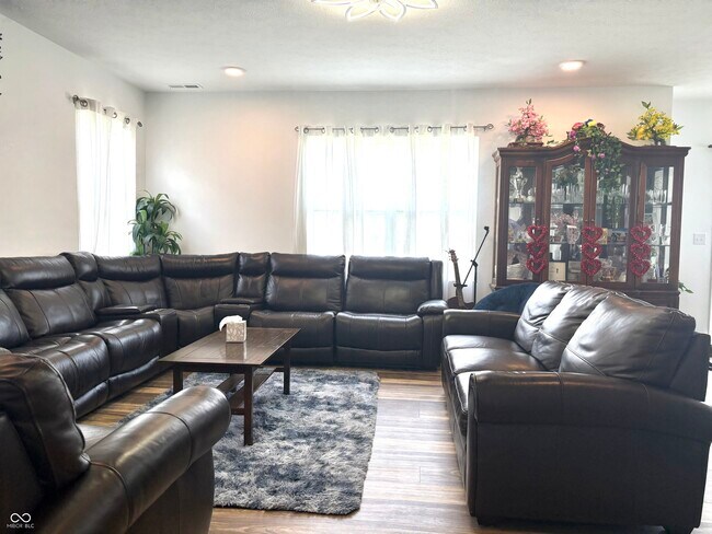 Building Photo - 6120 Medina Spirit Dr