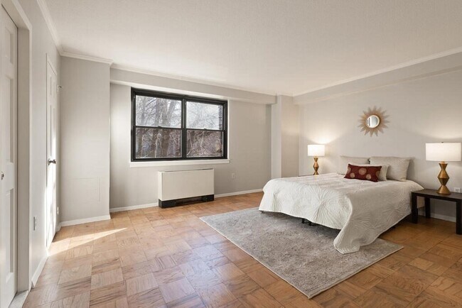 Foto del edificio - 2 Hawthorne Pl