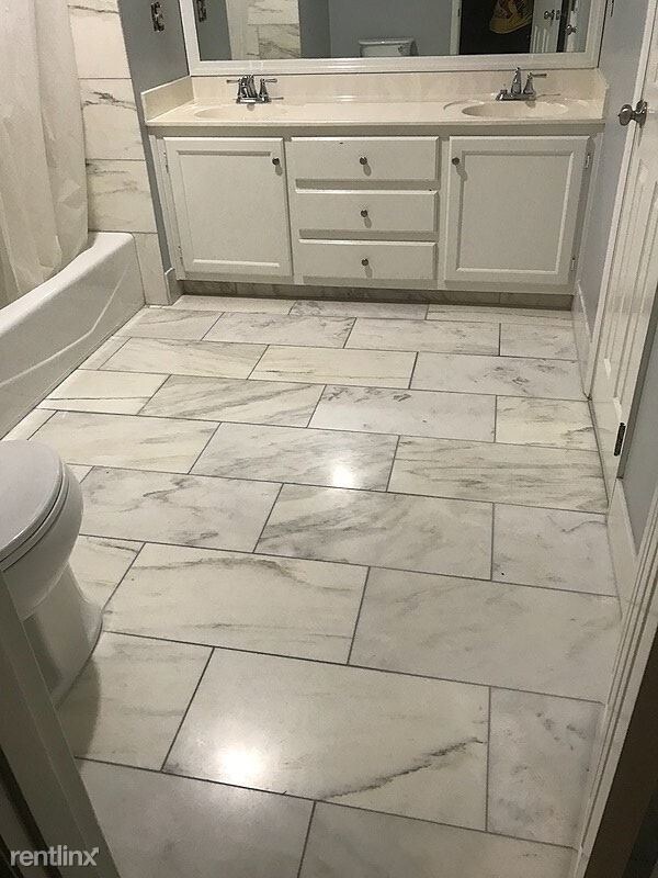 Building Photo - 201 Meadow Croft Cir