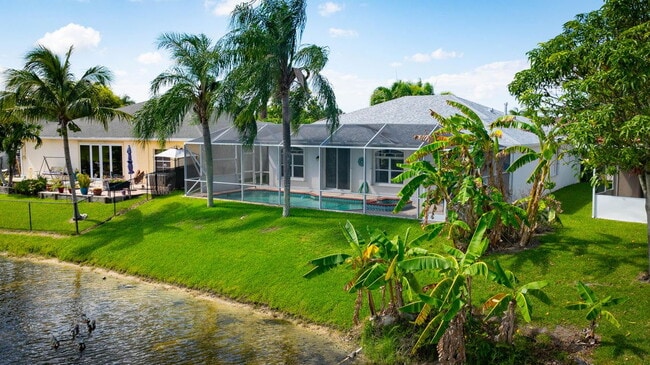 Foto del edificio - 1422 Fairway Cir