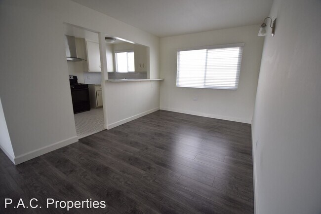 Building Photo - 1 br, 1 bath Apartment - 5230 Kester Avenu...