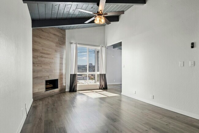 Building Photo - 573 Sylvan Street