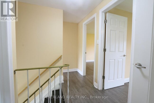 Building Photo - 59 Brimorton Dr