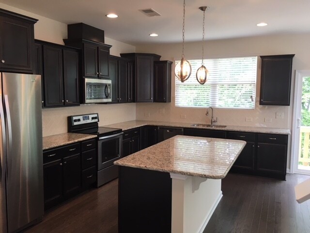Foto del edificio - 1458 Salem Creek Dr