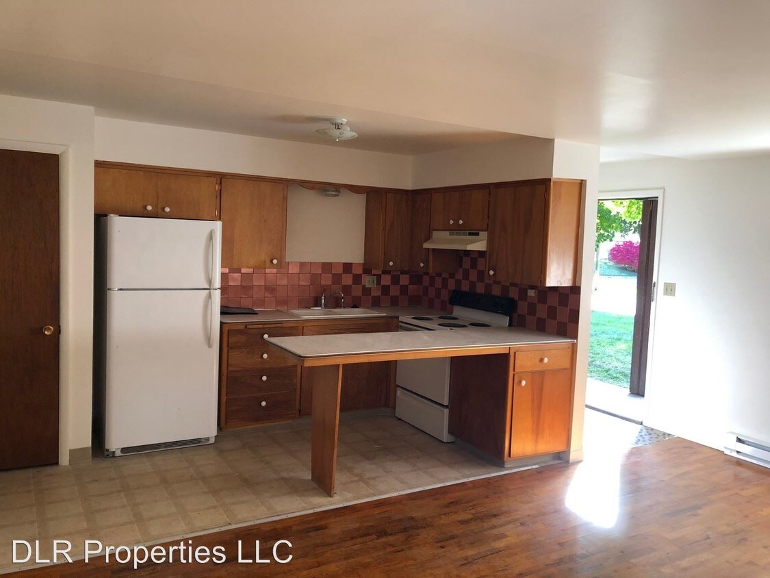 Primary Photo - 725 N 2nd St