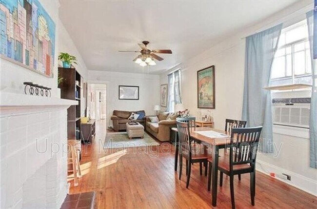 Foto del edificio - 4909-4911 Laurel St