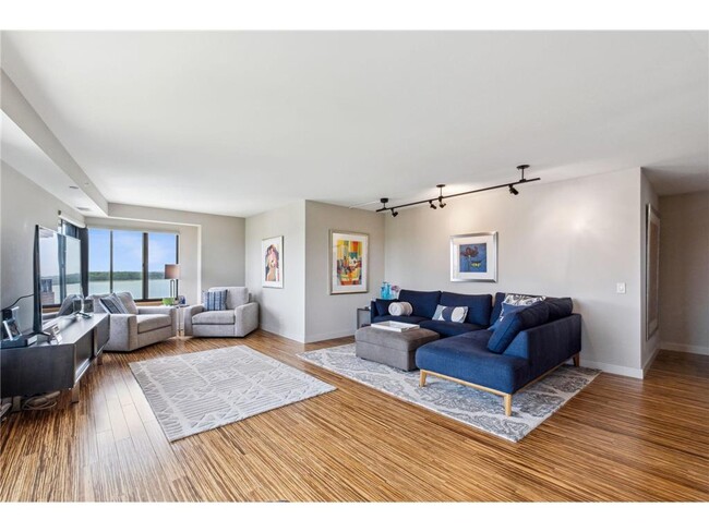 Building Photo - 2950 Dean Pkwy