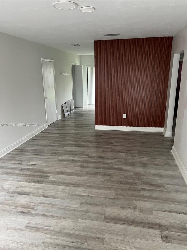 Foto del edificio - 6685 NW 38th Terrace