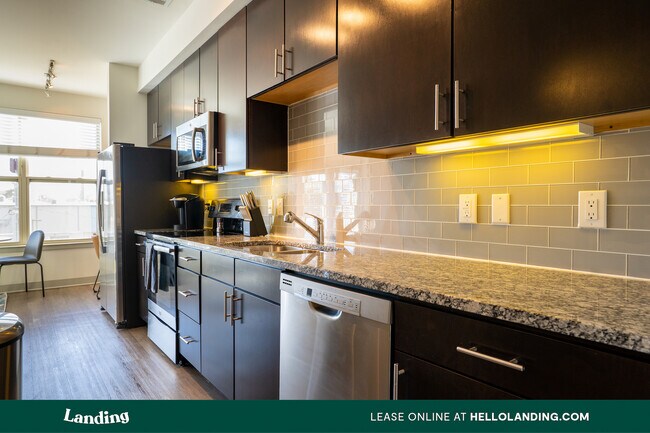 Foto del edificio - 1001 4th Ave N