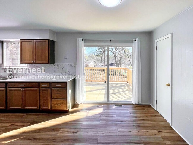 Foto del edificio - 5 Laurice Cir