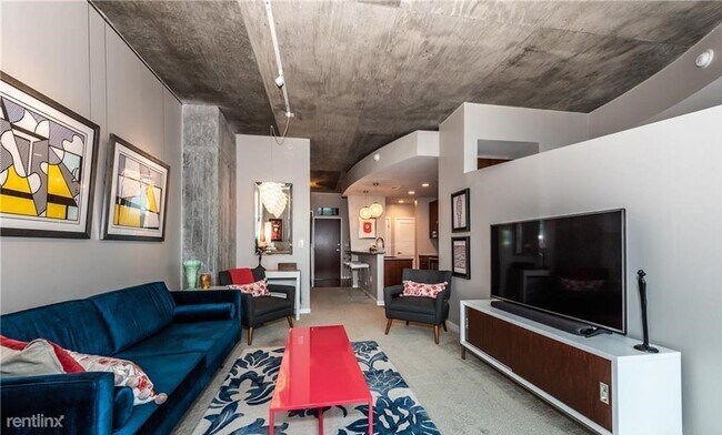 Foto del edificio - 210 N Church St