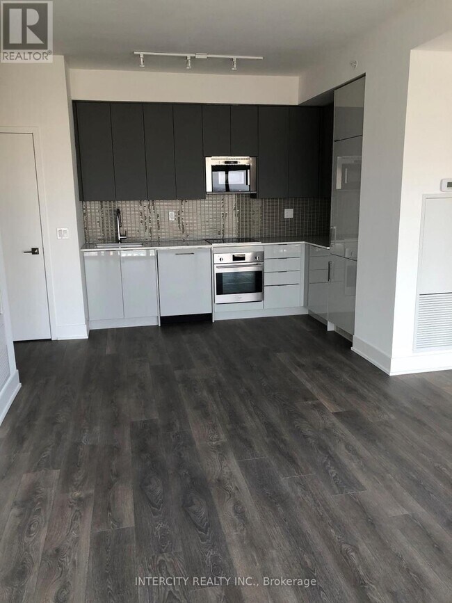 Photo du bâtiment - 2908 Hwy 7