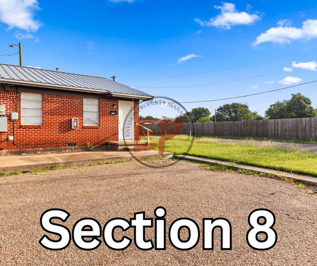 Foto del edificio - 4203 Compton Ln