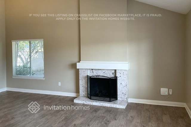 Building Photo - 2414 S Woodlark Dr