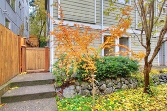 Building Photo - 3644 Courtland Pl S