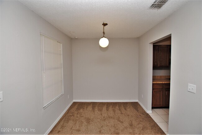Foto del edificio - 467 Crabapple Ct