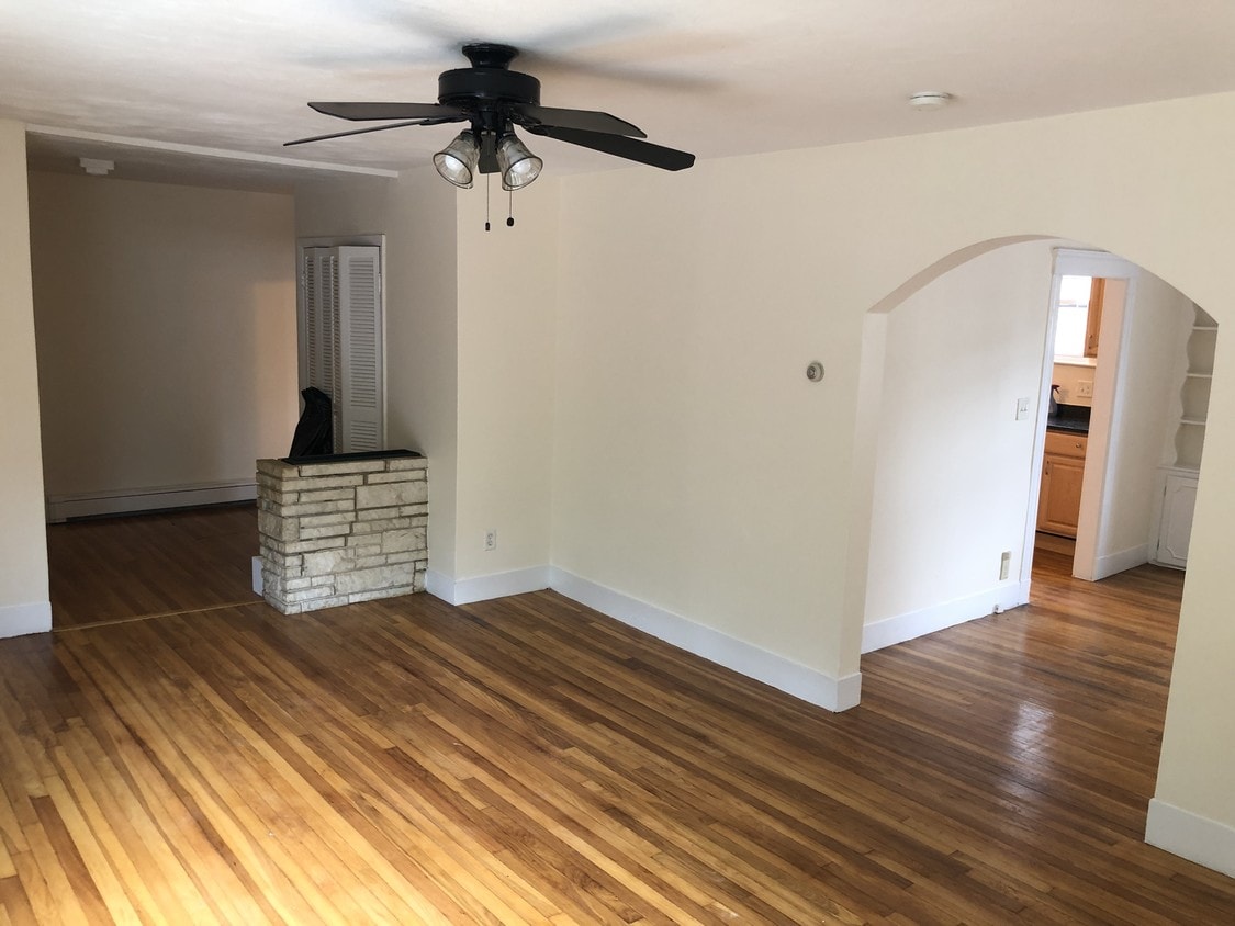 114 Lincoln Ave Unit 1, Saugus, MA 01906 Apartments in Saugus, MA