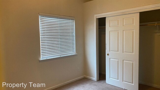 Building Photo - 4 br, 2 bath House - 2976 Yorkshire Court