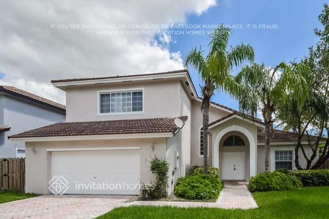 Building Photo - 14951 SW 157th Ct