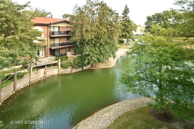 Foto del edificio - 5225 James Ln