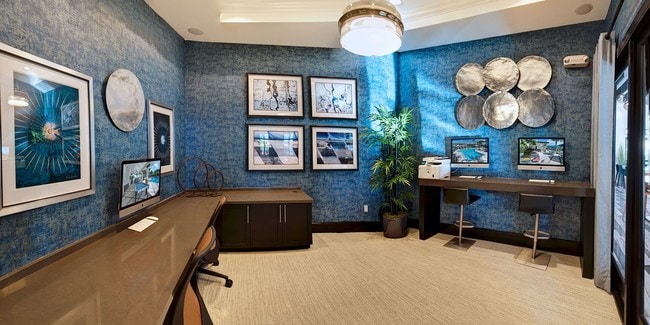 Centro de Negocios Totalmente Equipado con Wi-Fi, Computadoras, Impresora y Copiadora - Atlantico At Palm Aire