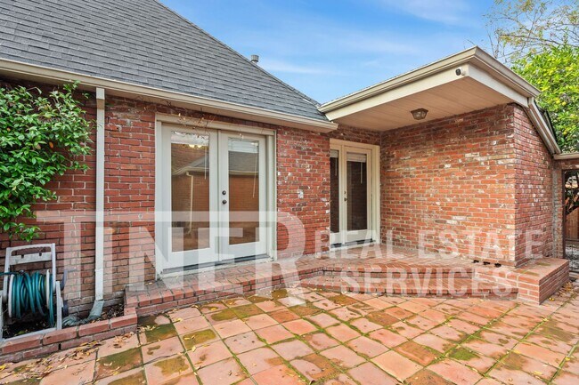 Foto del edificio - 801 46th St