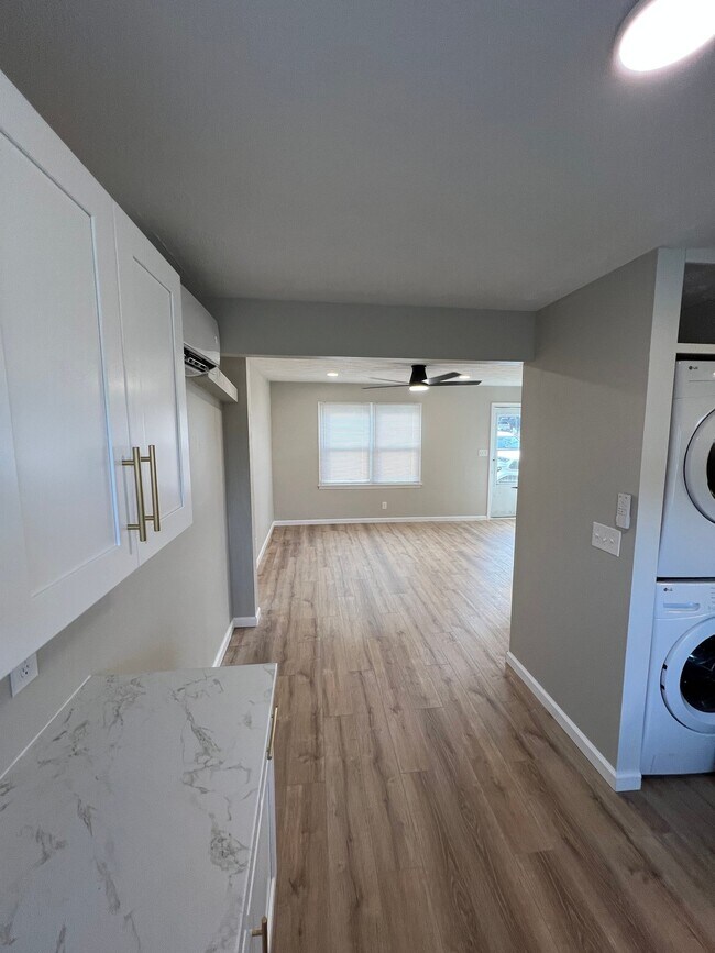 Foto del edificio - 5318 Howery Rd