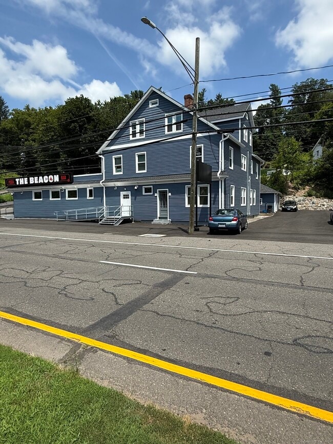 Building Photo - 87 S Main St