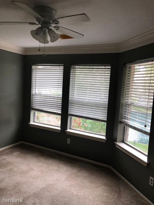 Building Photo - 11902 Miramar Shores Dr