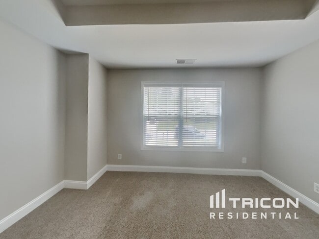 Building Photo - 542 Magnolia Dr
