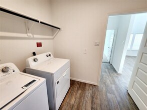 Building Photo - 4127 Windstone Gln Wy