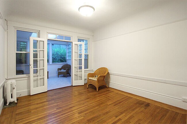 Foto del edificio - 1219 Taylor St