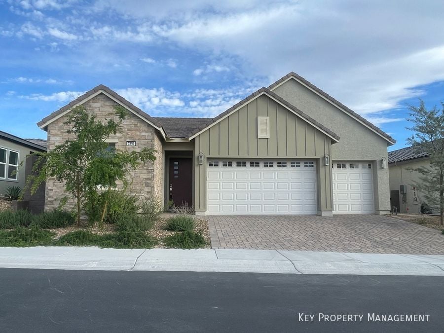 Foto principal - 3391 Stone View Ave